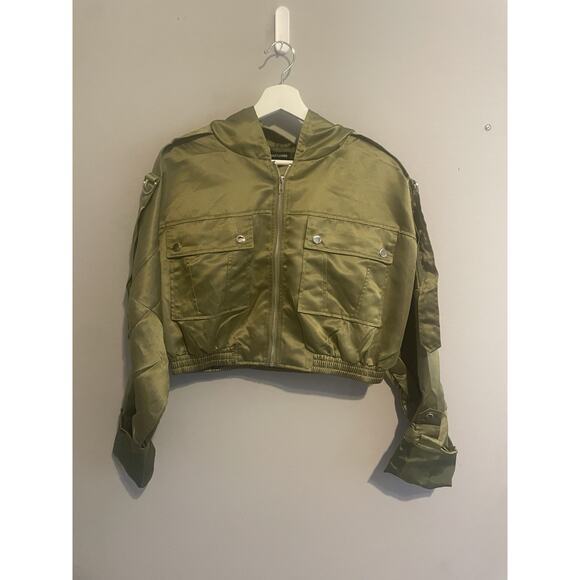 NWT Army Green Cropped Satin Oversized Bomber‎ Jacket US Size 4 - Picture 1 of 8